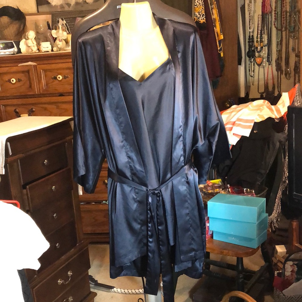 Sexy Calvin satin robe and chemise